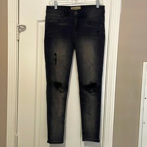Democracy size 4 black/gray washout ripped jeggings